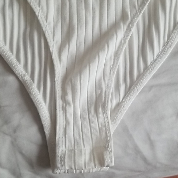 White ribbed body suit - Picture 2 of 6